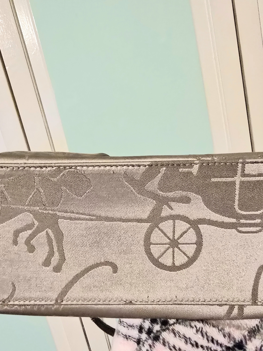 Vintage Coach Satin Carriage Shoulder Bag 2009 - Picture 4 of 8